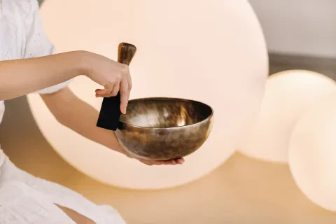 Massage with Tibetan Singing Bowls