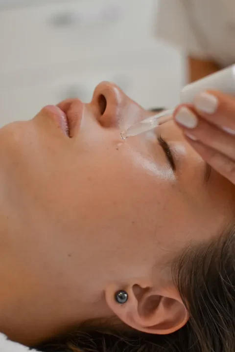 Modeling lymphatic drainage facial massage