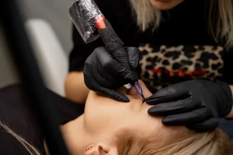 Lash line